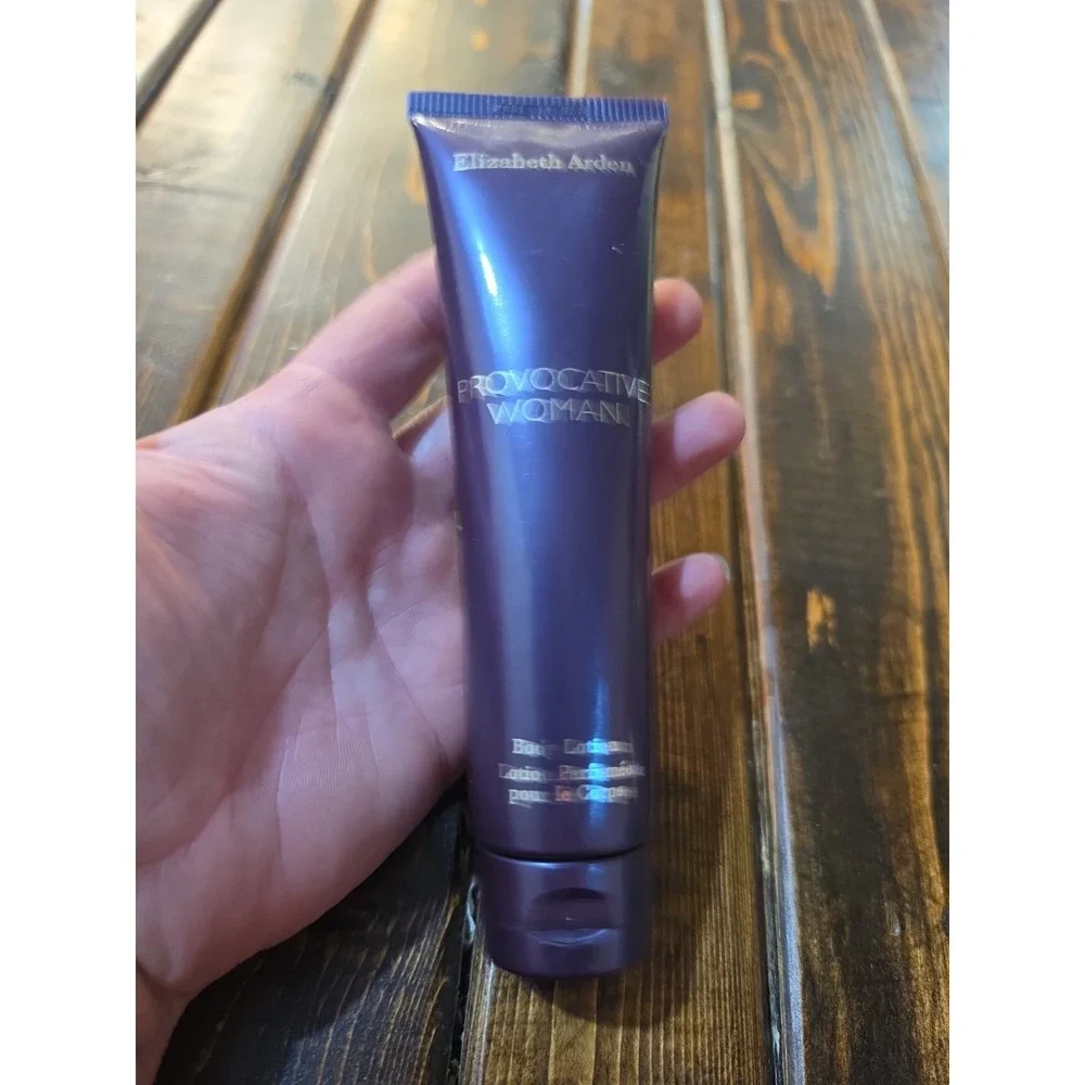 Elizabeth Arden - Provocative Woman - Luxurious Perfumed Body Lotion (3.3oz)